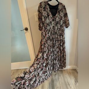 Vintage Starina Dark Floral Long Tiered Boho Cottagecore Button Down Maxi Dress